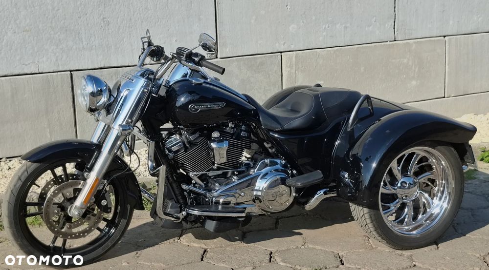 Harley-Davidson Trike Freewheeler - 11