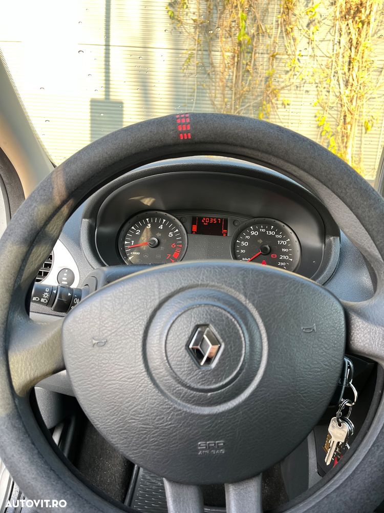 Renault Clio III 1.2 16V Yahoo - 7