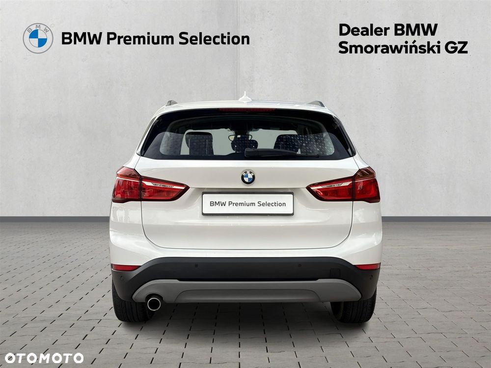 BMW X1 sDrive18i - 23