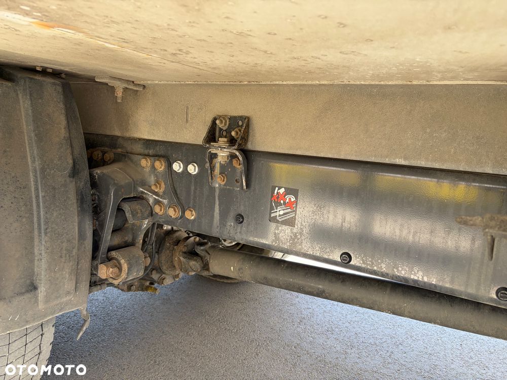 Renault D 16.250 Kontener kurierka izoterma 19 palet klima winda - 11