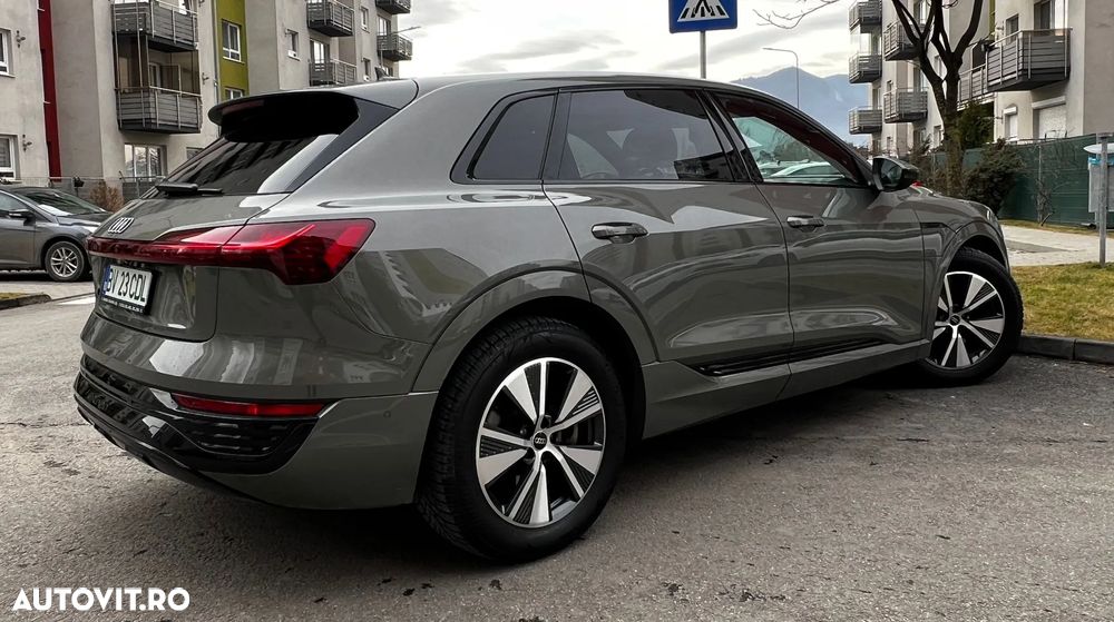 Audi Q8 50 quattro S Line - 6