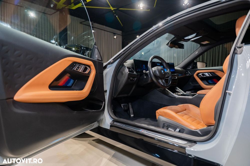 BMW M2 M240i xDrive AT - 13