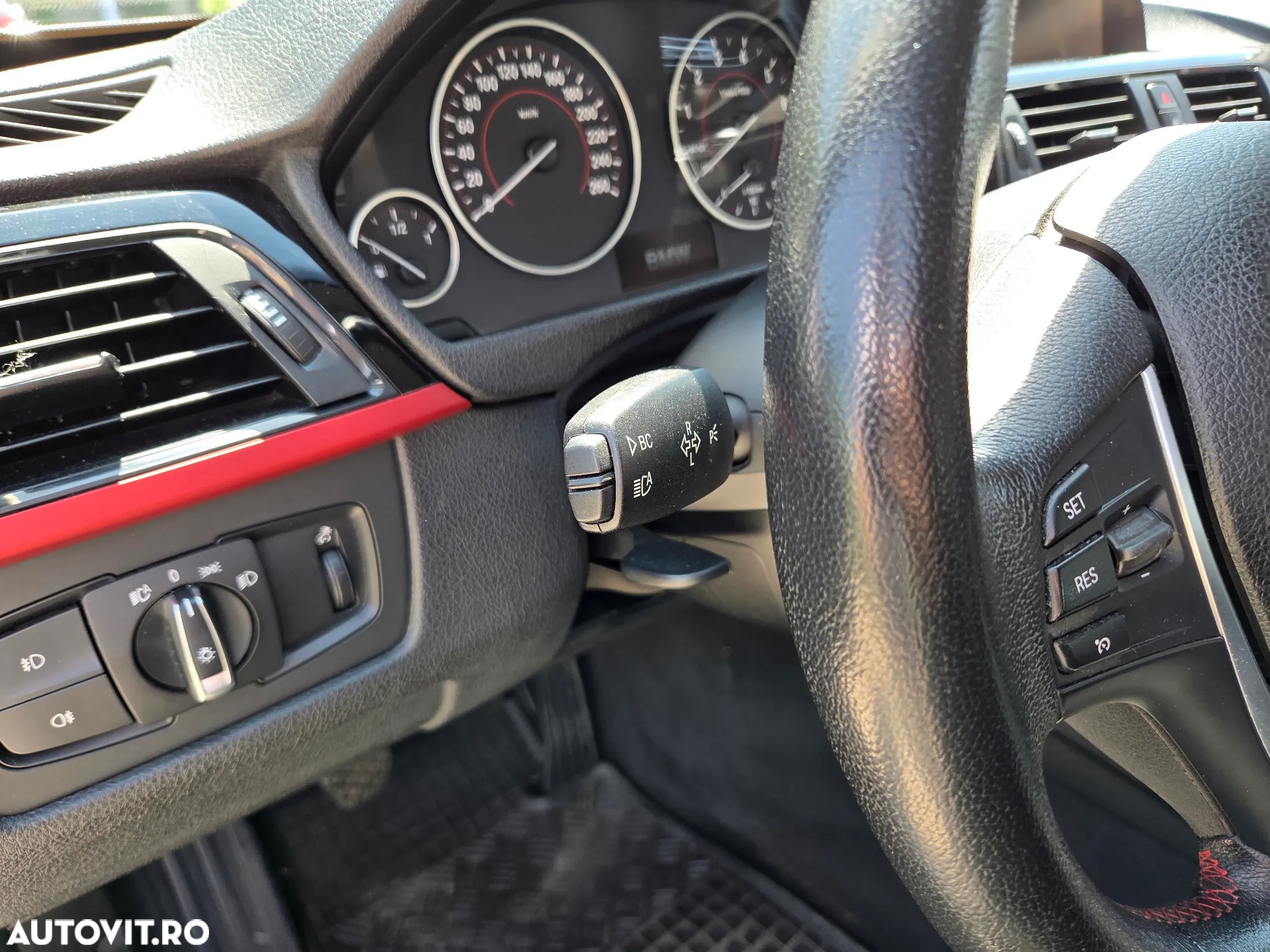 BMW Seria 3 320i - 7
