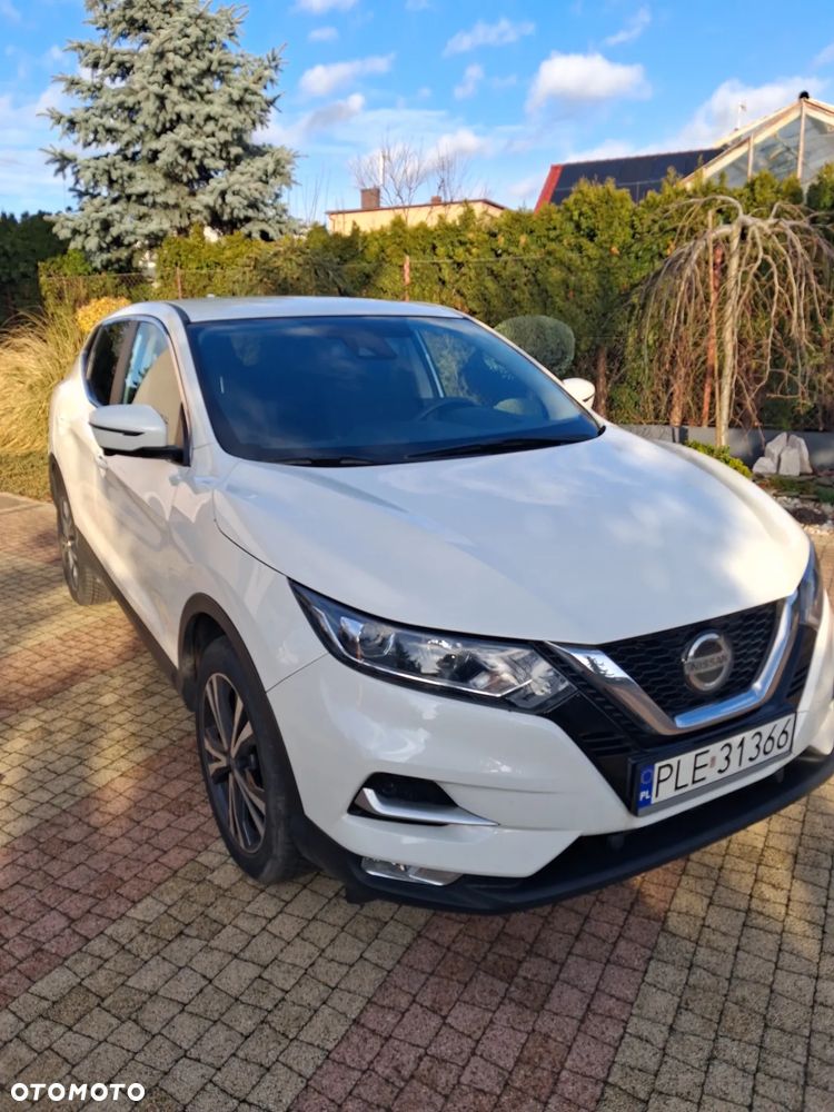 Nissan Qashqai 1.3 DIG-T N-WAY - 2