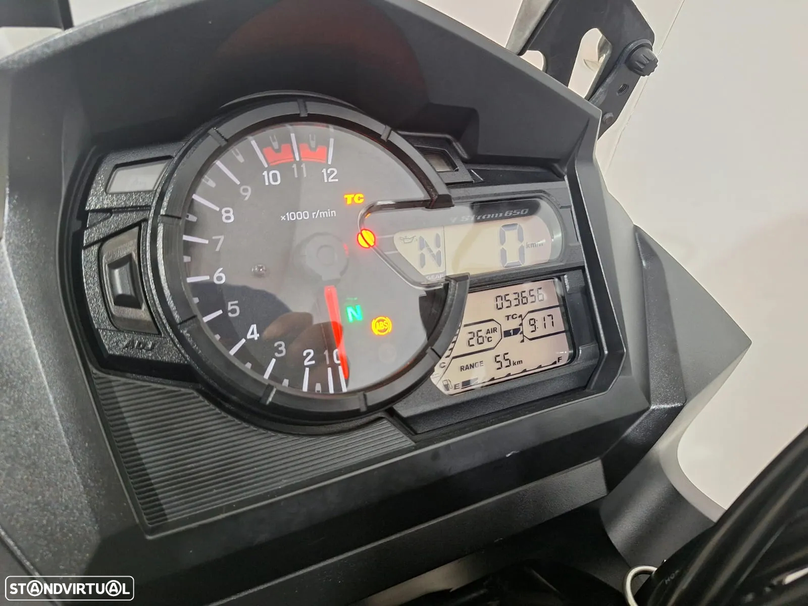 Suzuki DL V-Strom 650 - 9