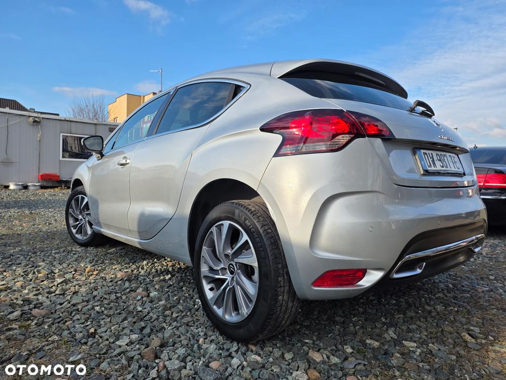 Citroën DS4 e-HDi 115 ETG6 SoChic - 14