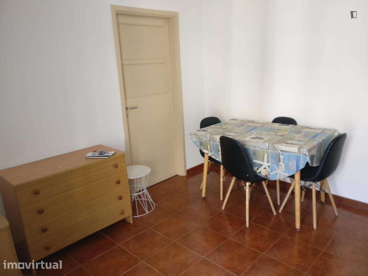 Quarto - localizado em Montes Claros Coimbra - Grande imagem: 5/18