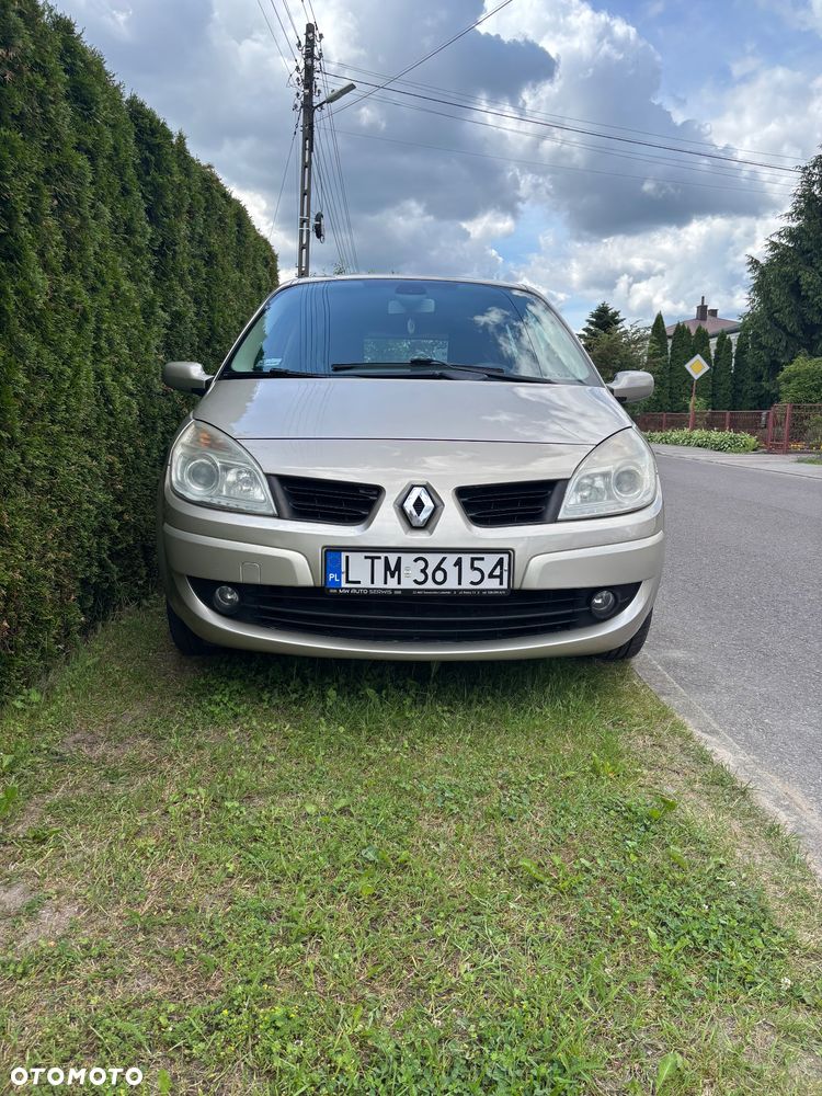 Renault Scenic 1.6 16V Confort Privilege - 1
