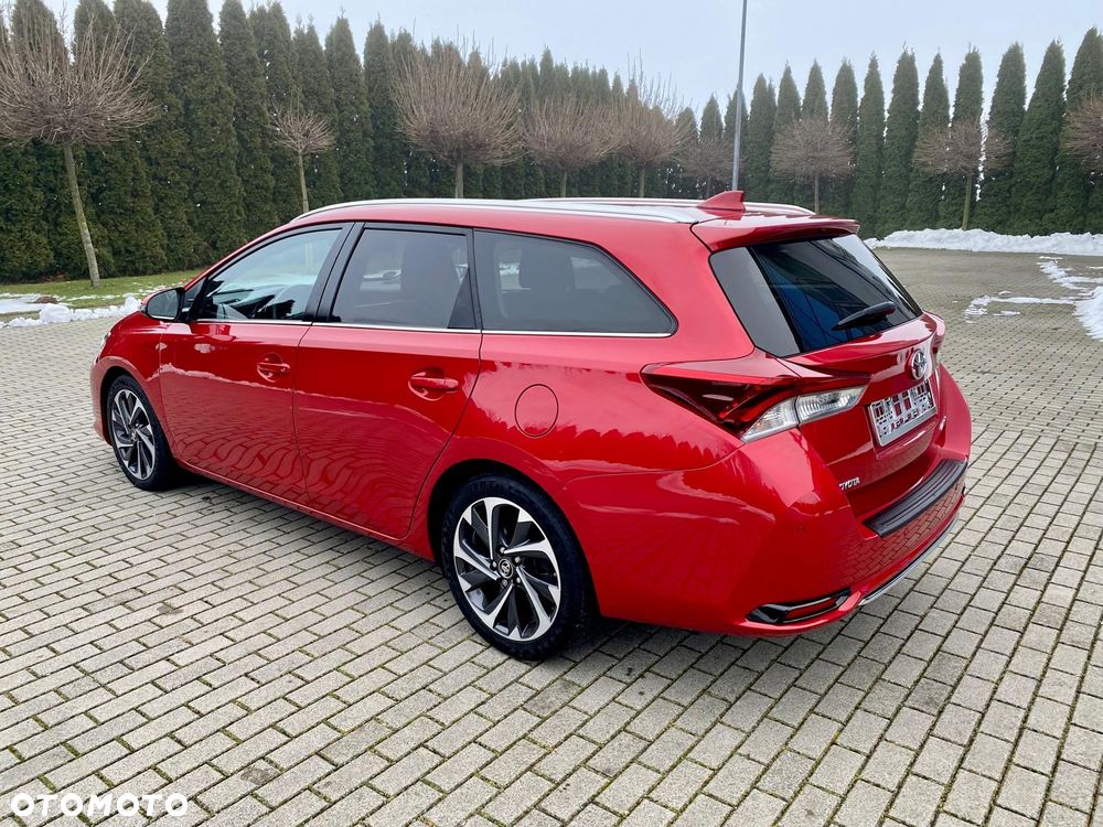 Toyota Auris 1.6 D-4D Edition S+ - 4