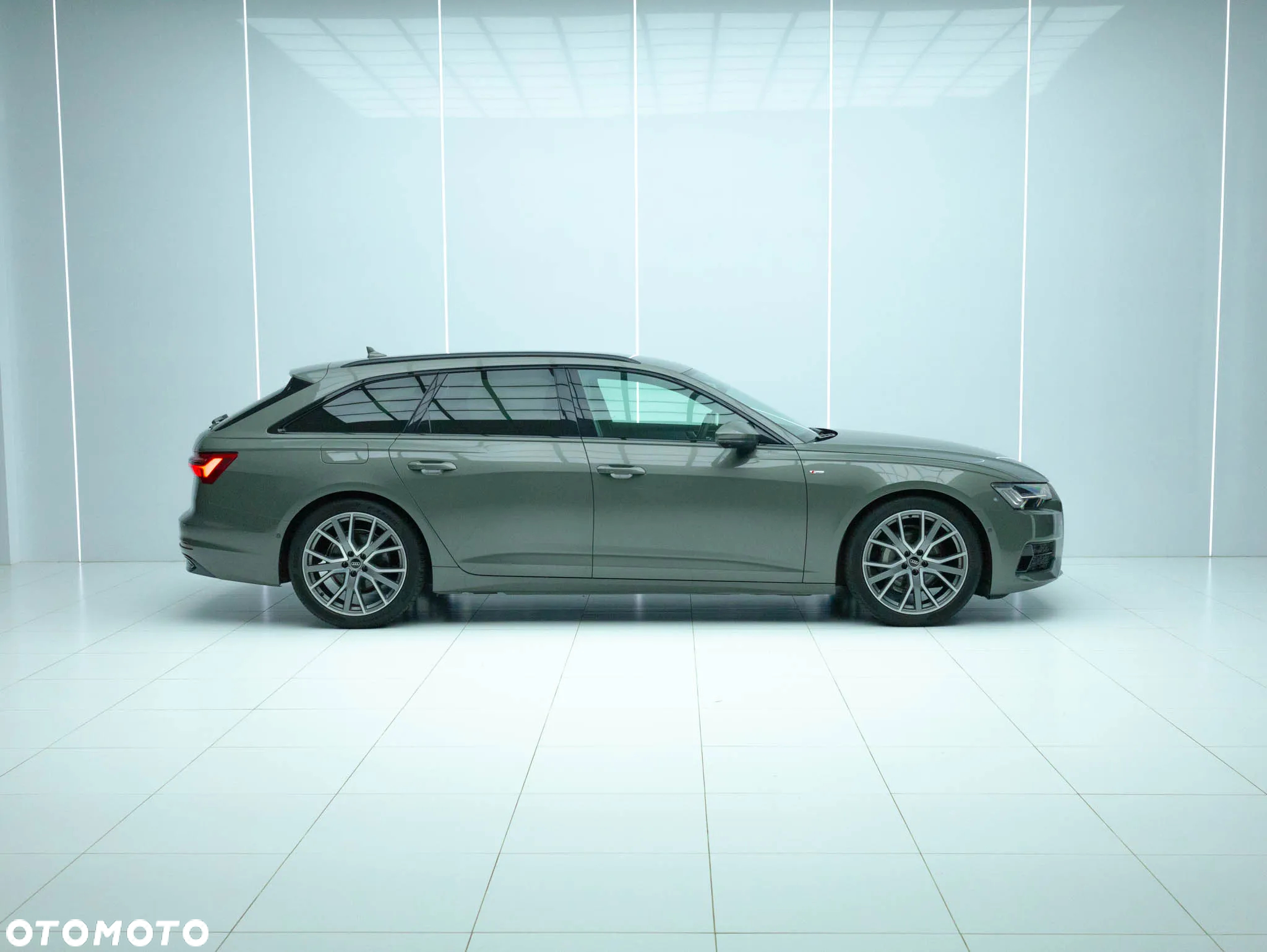 Audi A6 Avant TDI quattro S tronic - 5