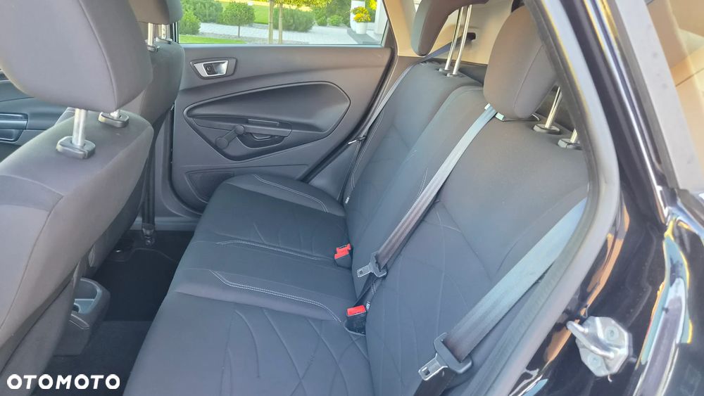 Ford Fiesta 1.5 TDCi Titanium - 18