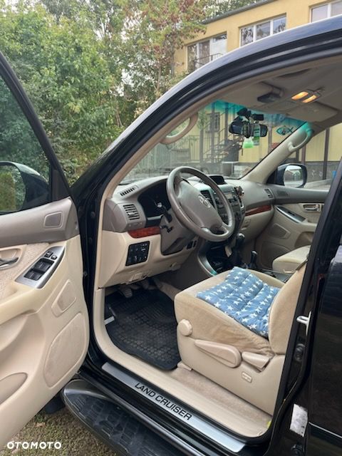 Toyota Land Cruiser - 9