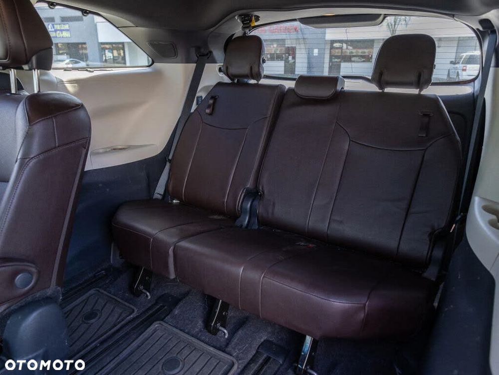Toyota Sienna - 20