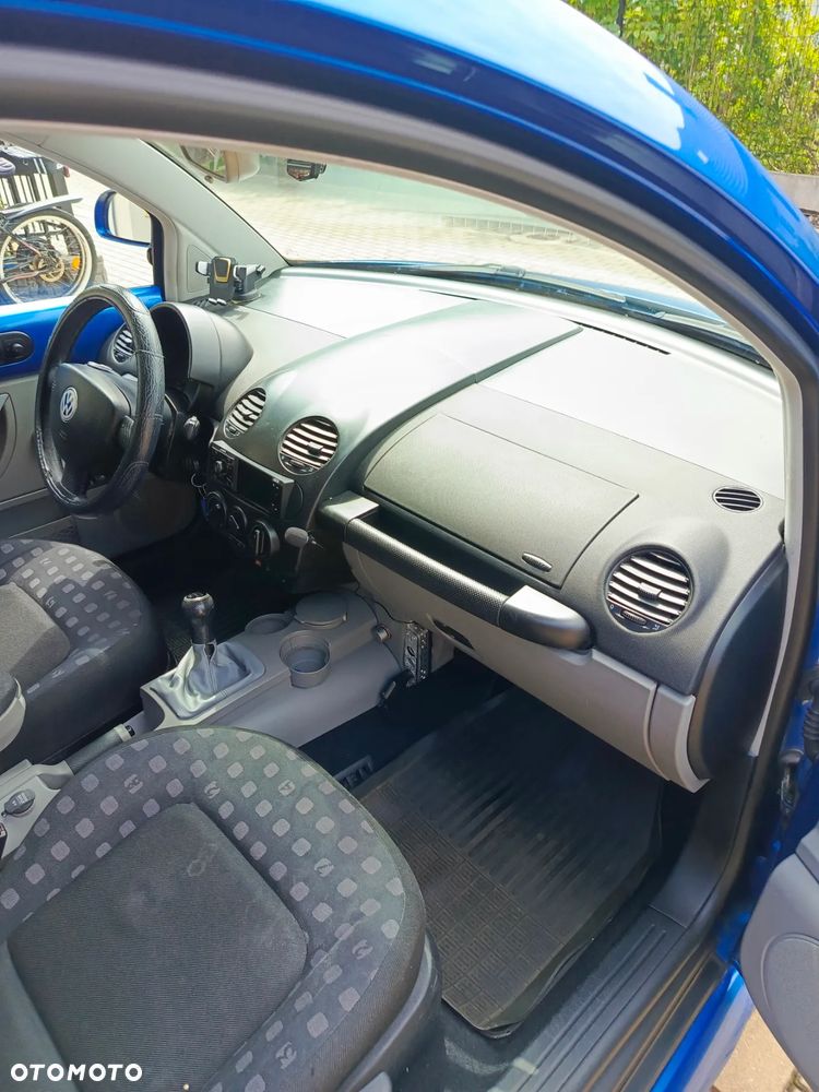 Volkswagen New Beetle 2.0 - 16