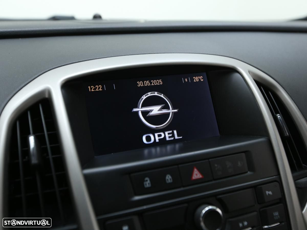Opel Astra Sports Tourer - 14