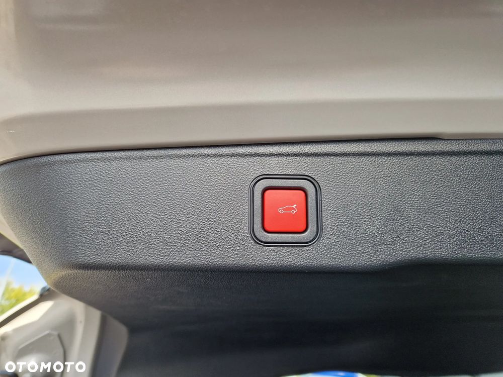 Jeep Avenger 54kWh Summit - 23