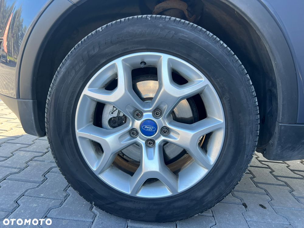 Ford Kuga 2.0 TDCi 4x4 Titanium - 25