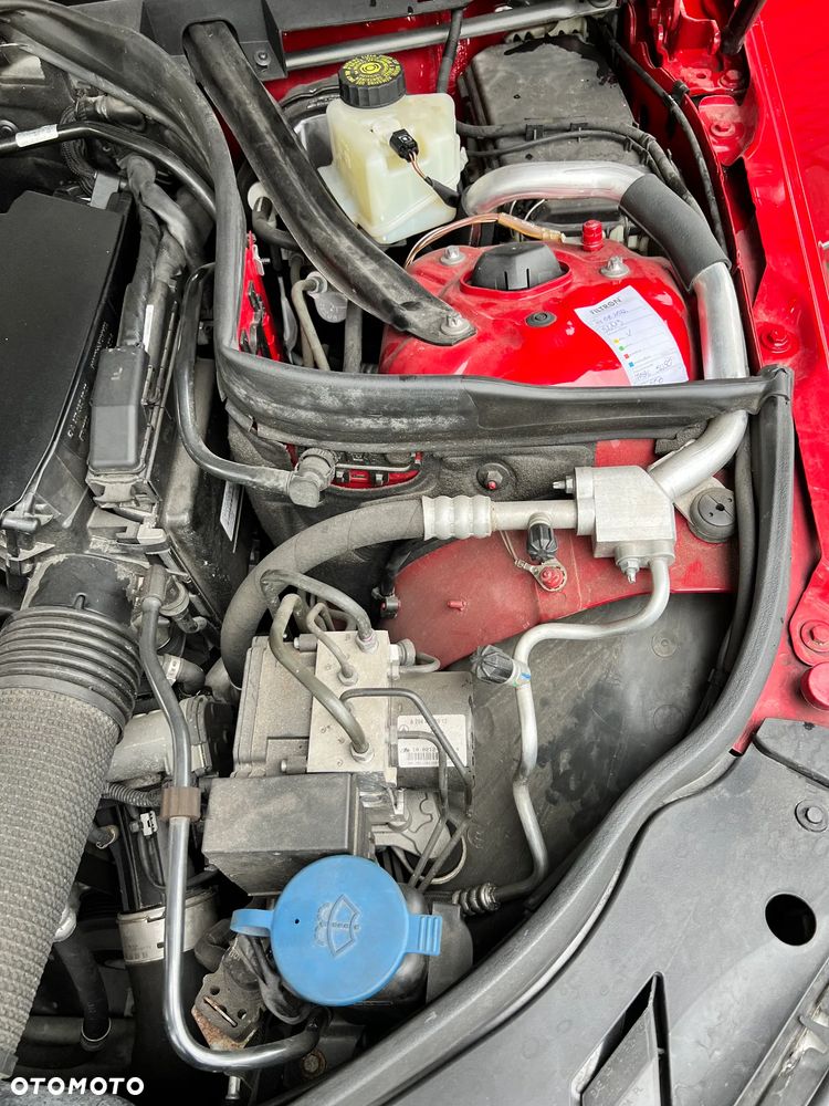 Mercedes-Benz Klasa C 250 CGI BlueEff Avantgarde - 20