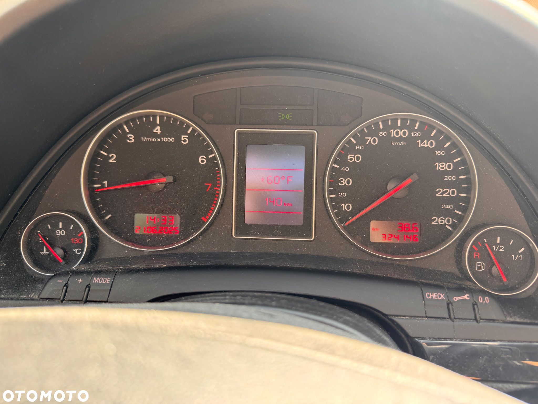 Audi A4 1.6 - 13
