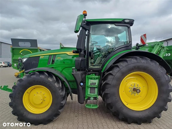 John Deere 6R250