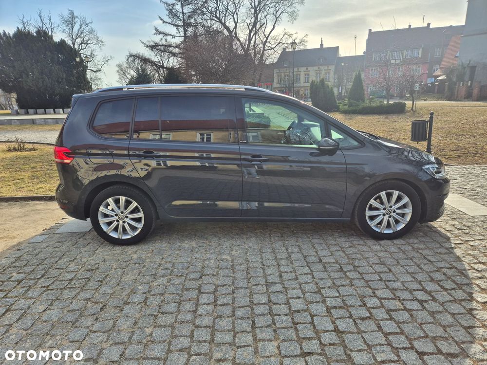 Volkswagen Touran 2.0 TDI SCR DSG ACTIVE - 27