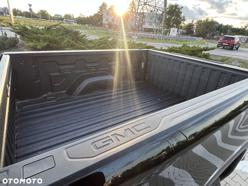 GMC Sierra - 18