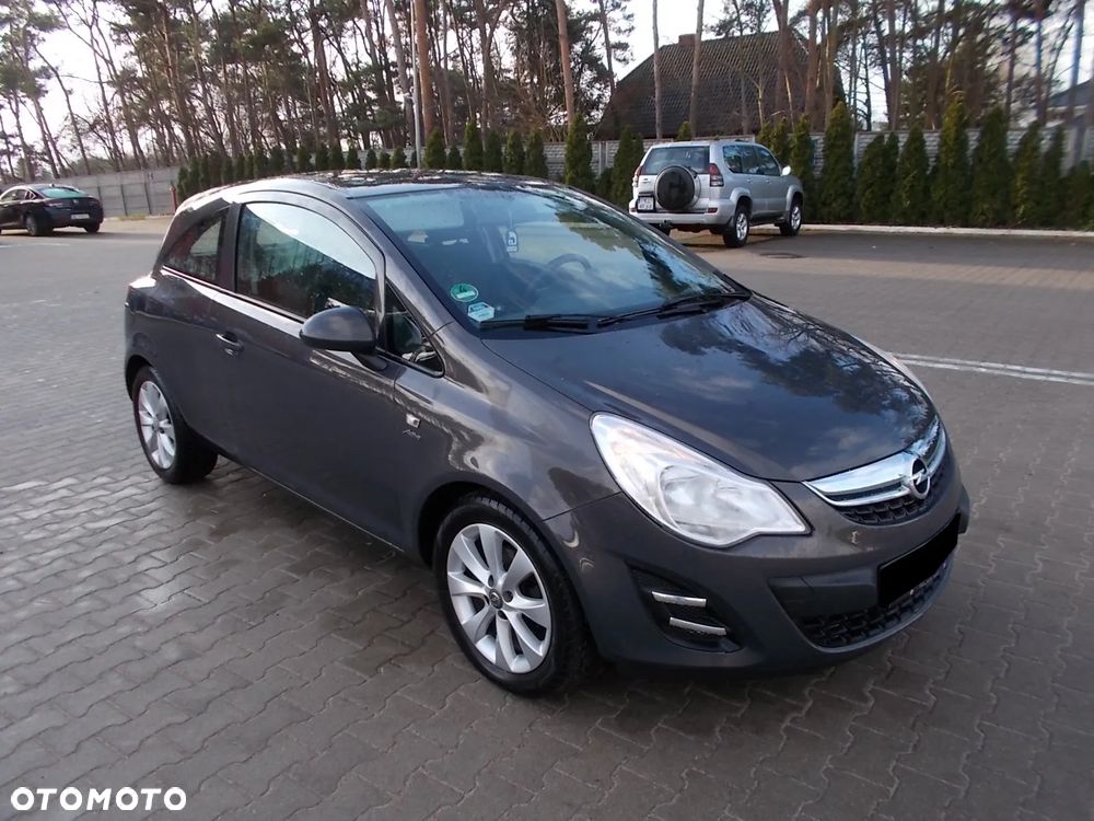 Opel Corsa - 1