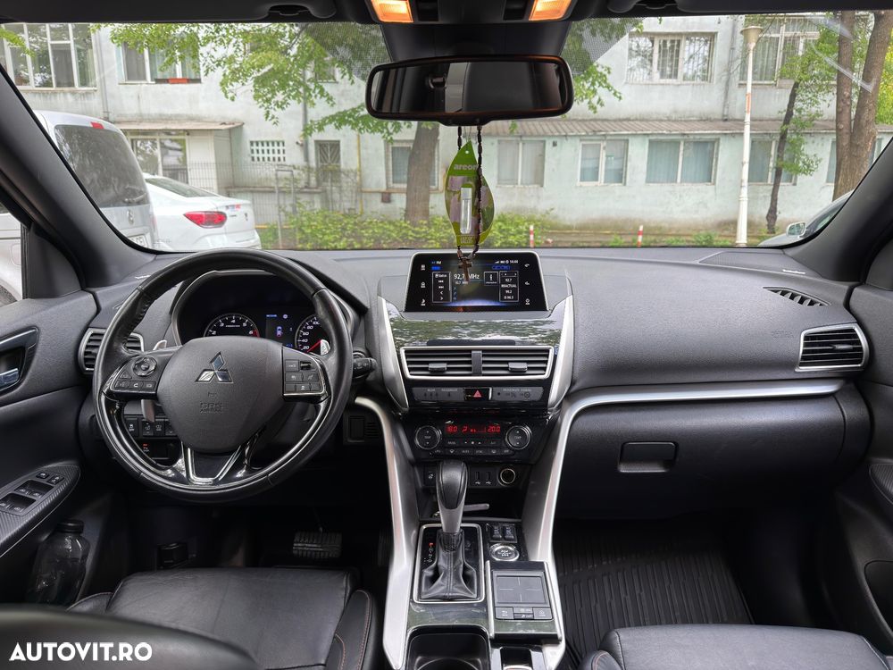 Mitsubishi Eclipse-Cross - 9