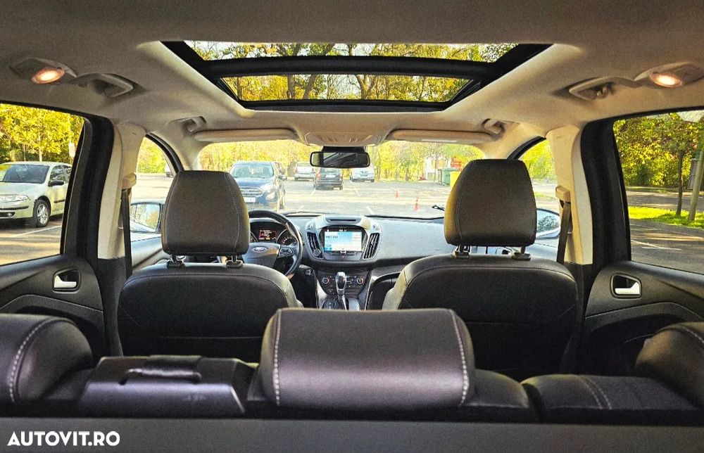 Ford Kuga 2.0 TDCi 4WD Powershift ST-Line - 13