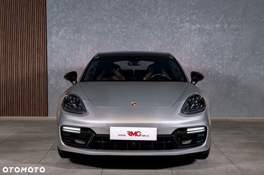 Porsche Panamera Turbo - 2