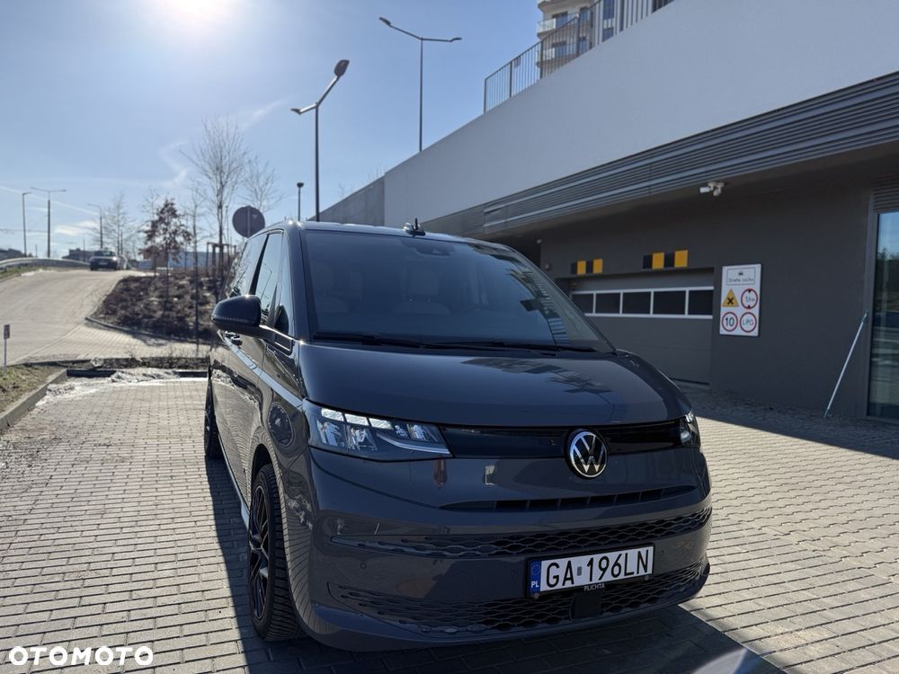 Volkswagen Multivan - 12