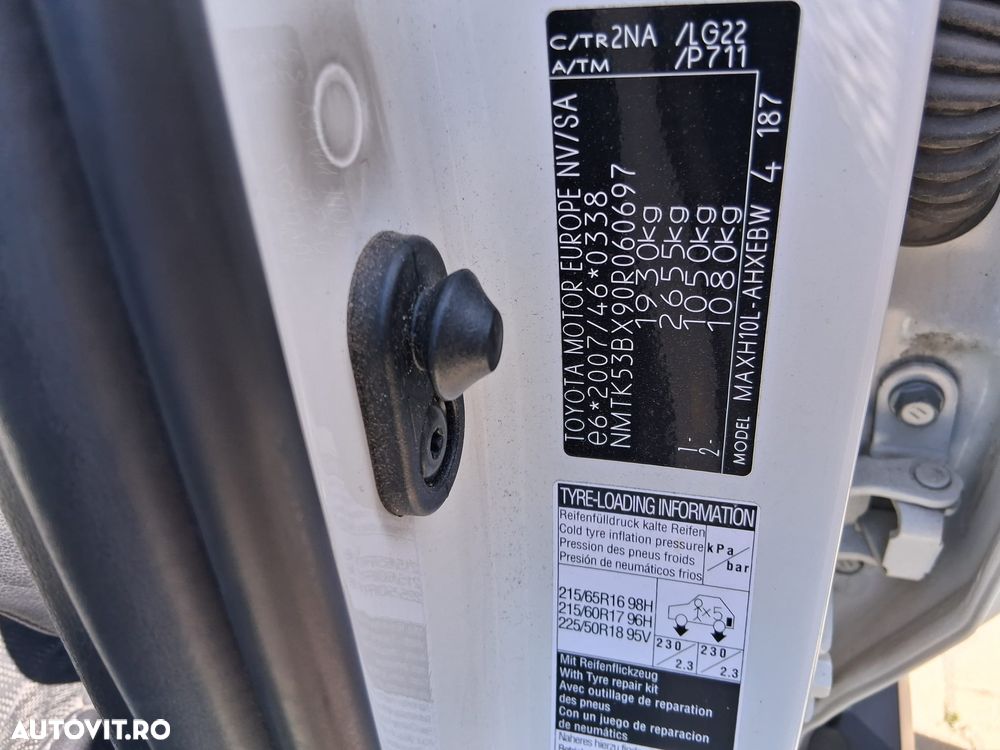 Toyota C-HR 2.0 HSD 184 CP 4x2 CVT C-lassy - 12