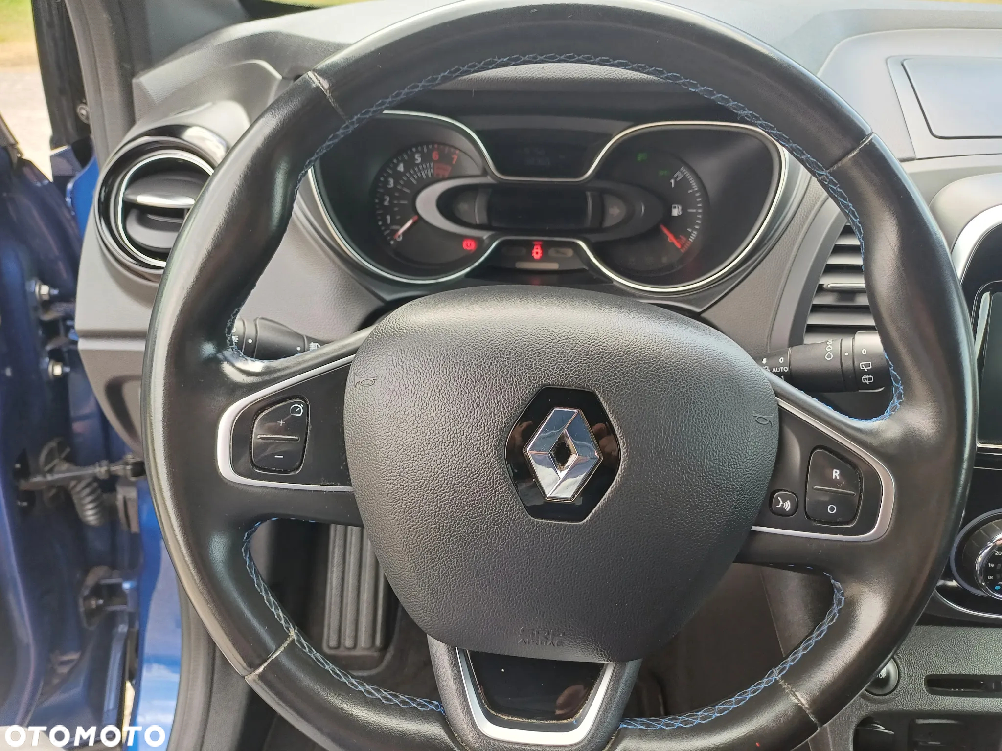 Renault Captur - 14