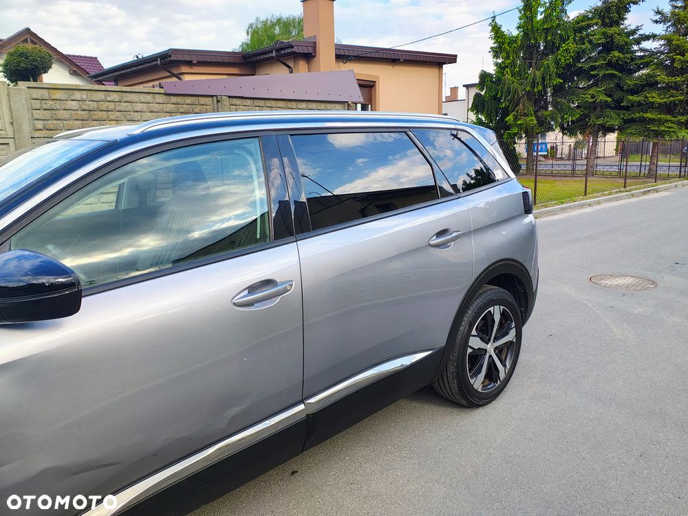 Peugeot 5008 - 5