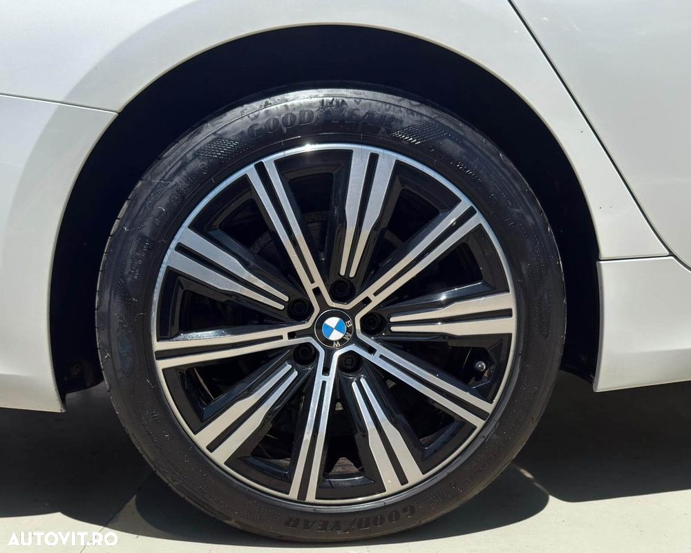 BMW Seria 3 320d xDrive AT MHEV - 19