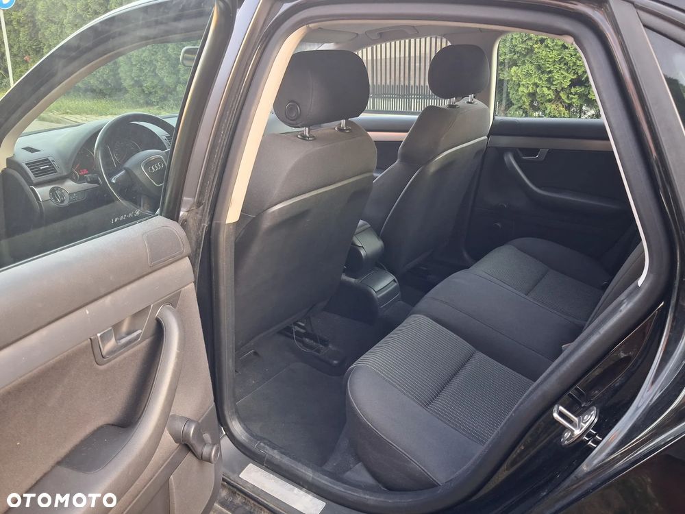 Audi A4 Limousine 2 - 6