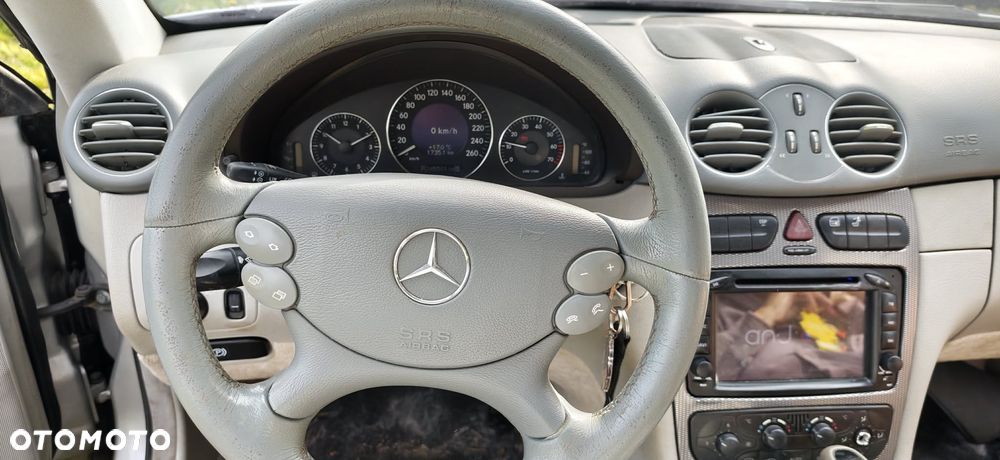 Mercedes-Benz CLK - 17