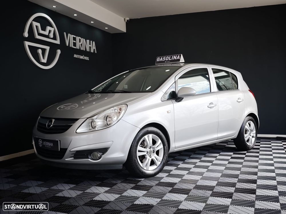Opel Corsa 1.2 Cosmo - 3