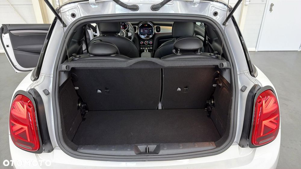 MINI Cooper SE - 18