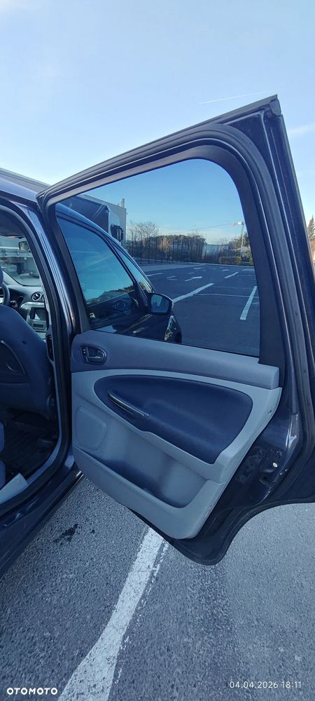 Ford Galaxy 2.0 TDCi Titanium - 21