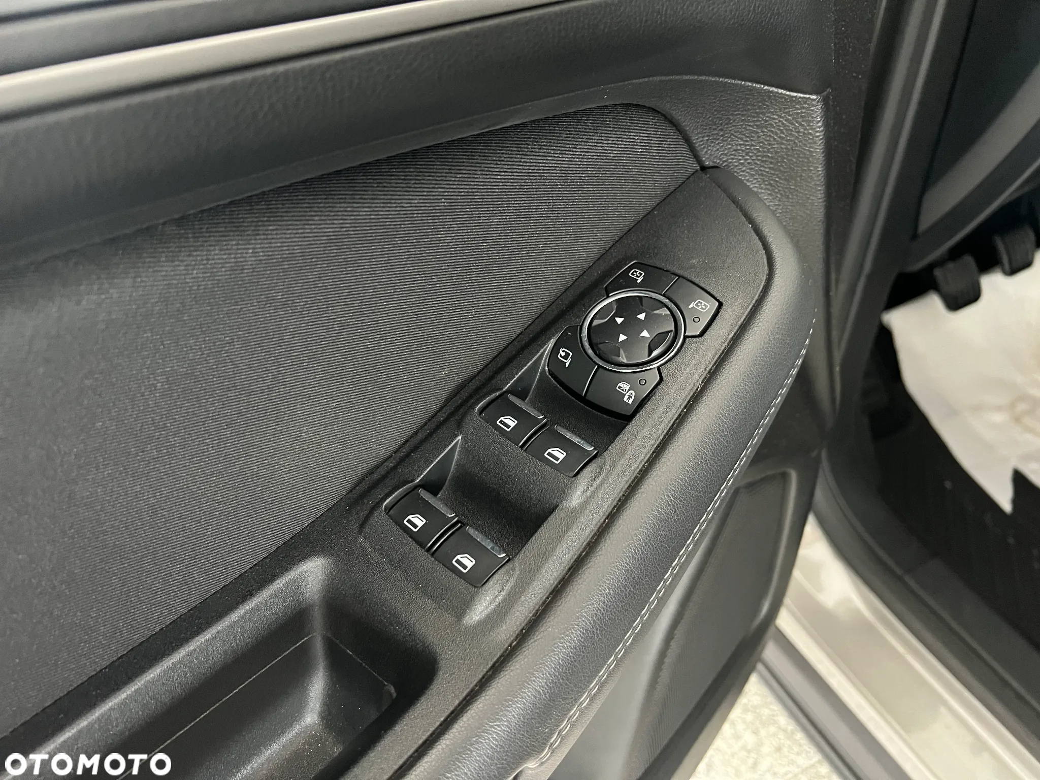 Ford S-Max 1.5 EcoBoost Titanium - 18