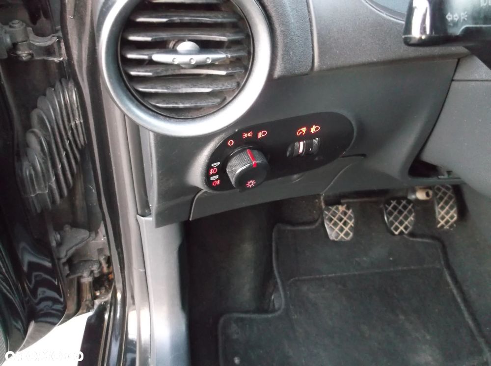 Seat Ibiza 1.4 16V Sport Edition - 15