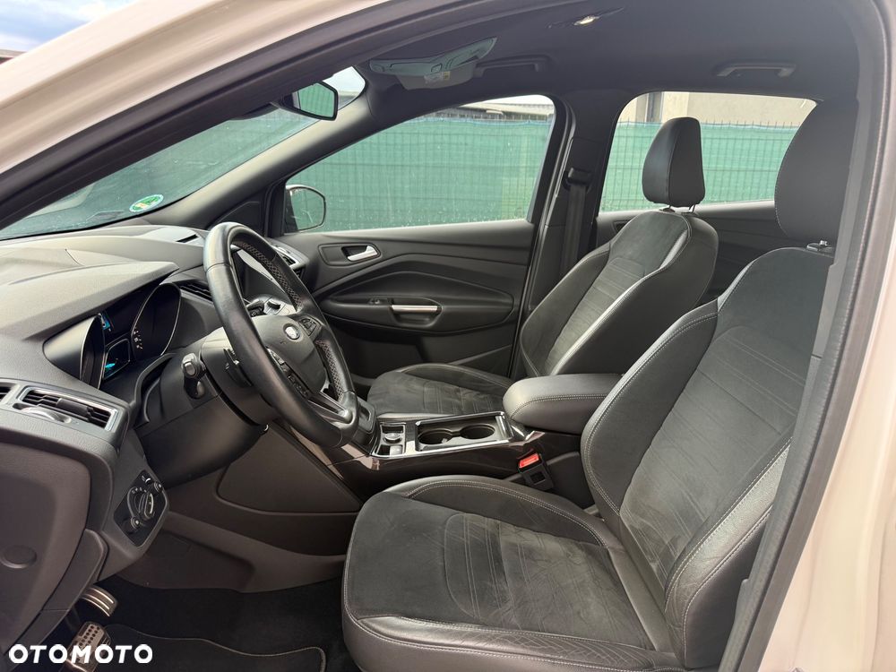 Ford Kuga 2.0 TDCi 4x4 ST-Line - 5