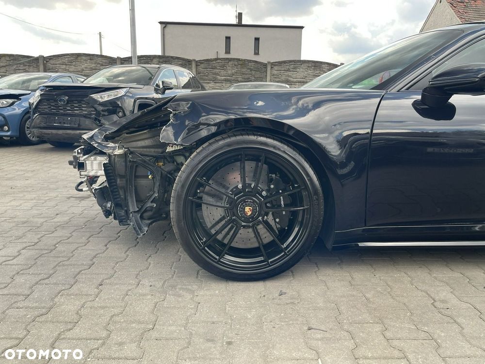 Porsche 911 911Turbo S - 9