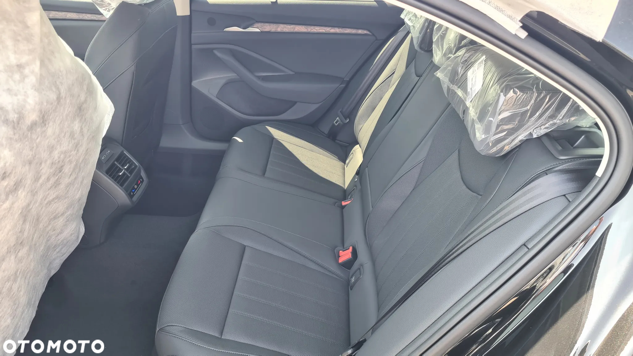 Skoda Superb 2.0 TSI 4x4 L&K DSG - 11