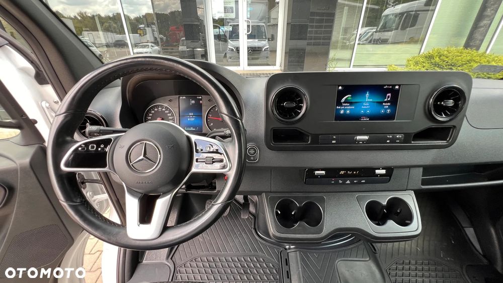 Mercedes-Benz Sprinter 319 CDI - 18