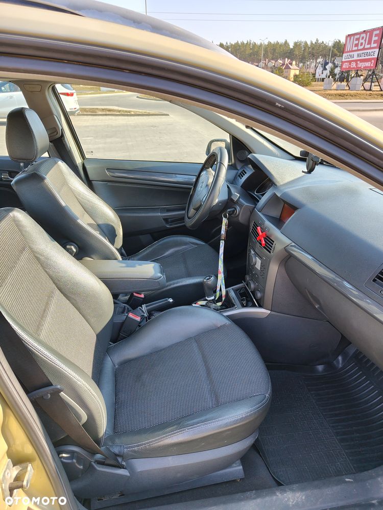 Opel Astra 1.7 CDTI Essentia - 7