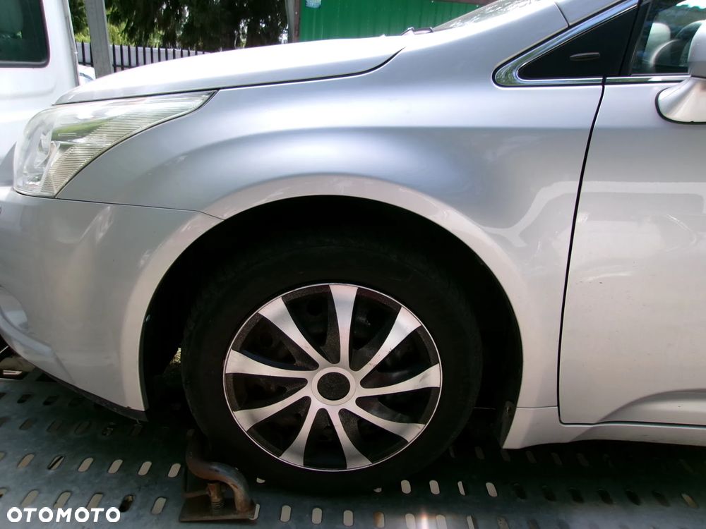 BŁOTNIK L.P TOYOTA AVENSIS T27 09-14 1F7 - 1