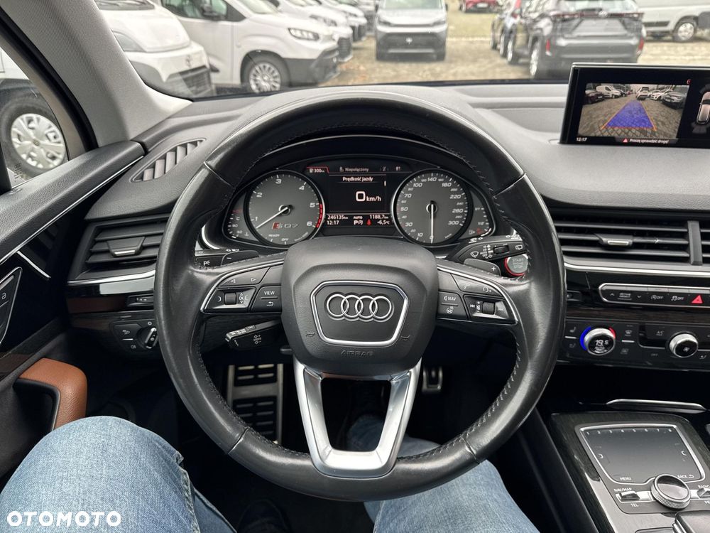 Audi SQ7 - 15