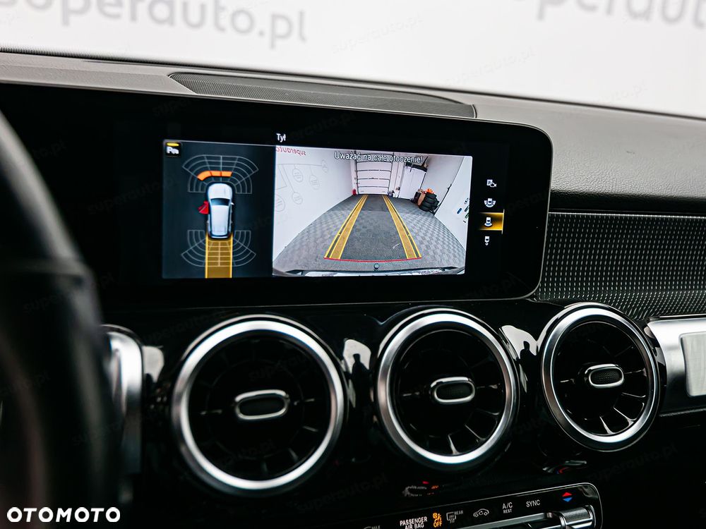 Mercedes-Benz GLB 200 d Progressive 8G-DCT - 18